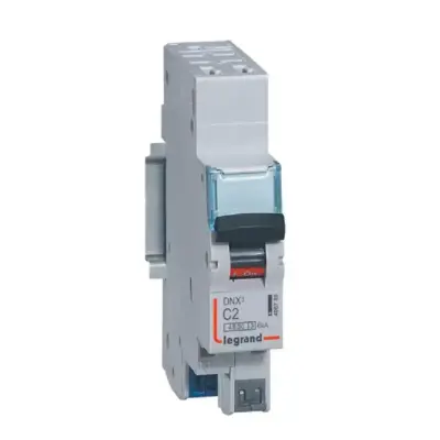 Legrand - Disjoncteur DNX³ 4500 -auto/auto - U+N 230V~ 2A - 6kA - courbe C - 1 mod - 406780