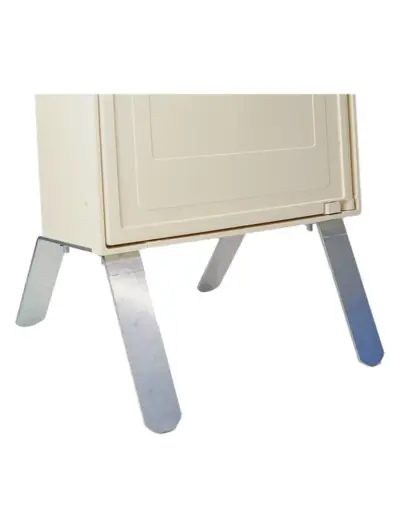 Support pour coffret de chantier (ne peut pas etre fixé au sol)